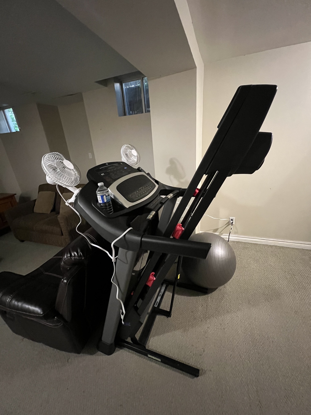 Treadmill - photo 2