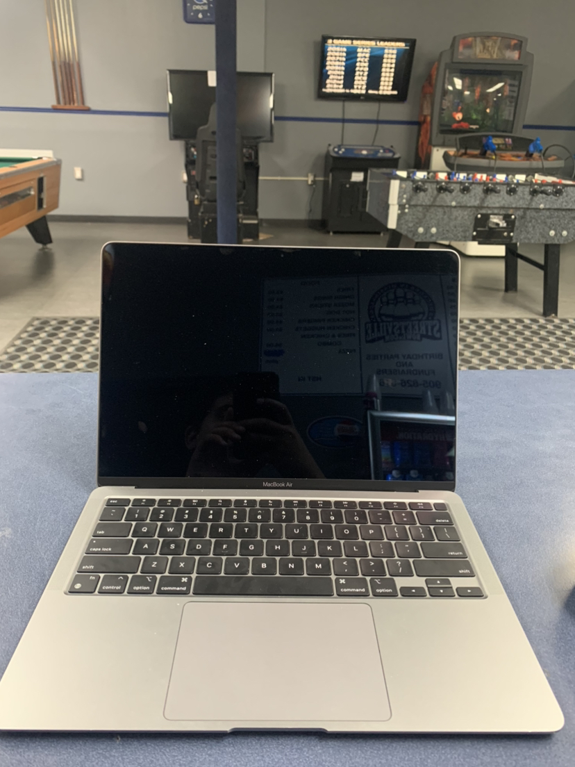 2020 M1 MacBook Air With Apple Care (July 2024)