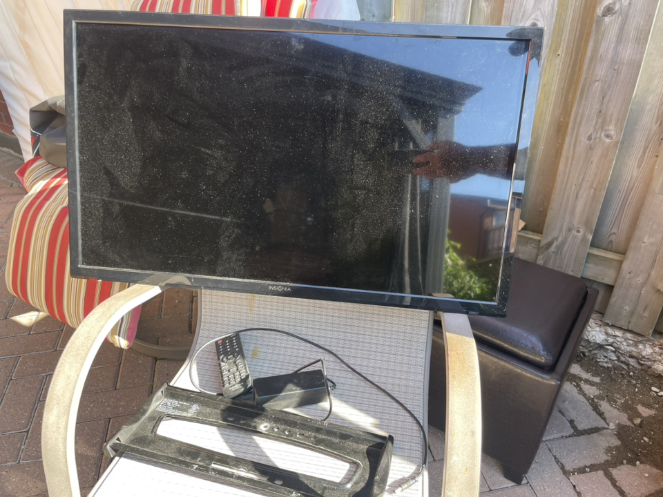 30 inch TV - photo 2