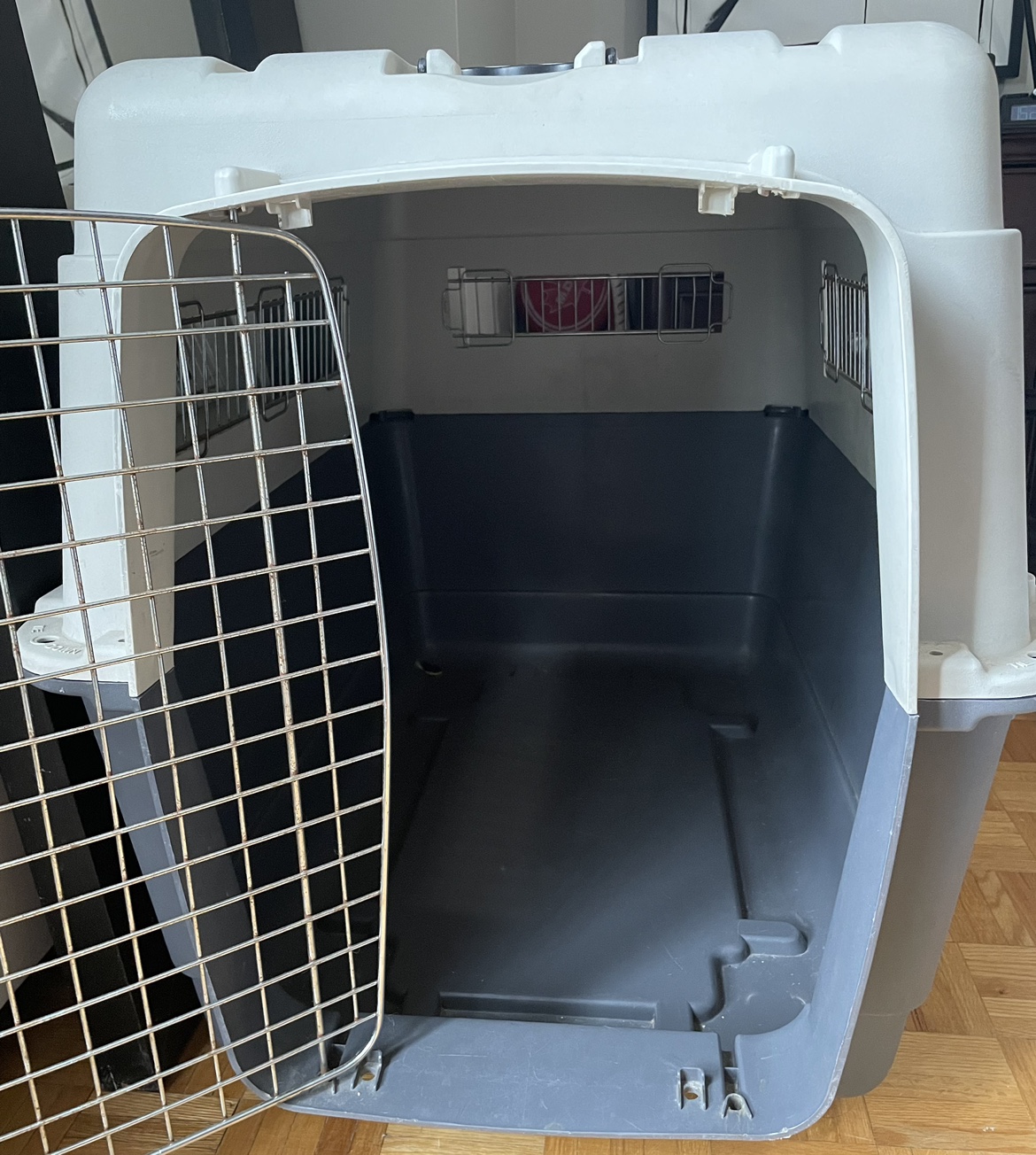 XL Dog Crate image indicator(2)
