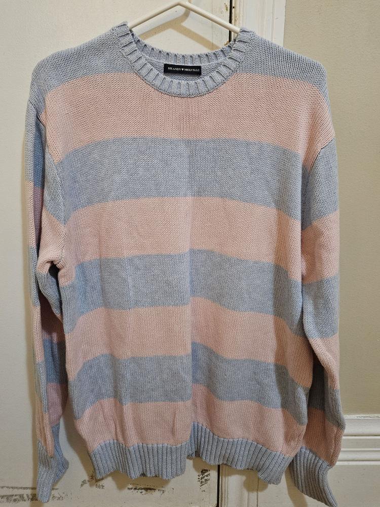 Brandy melville sweater thumbnail