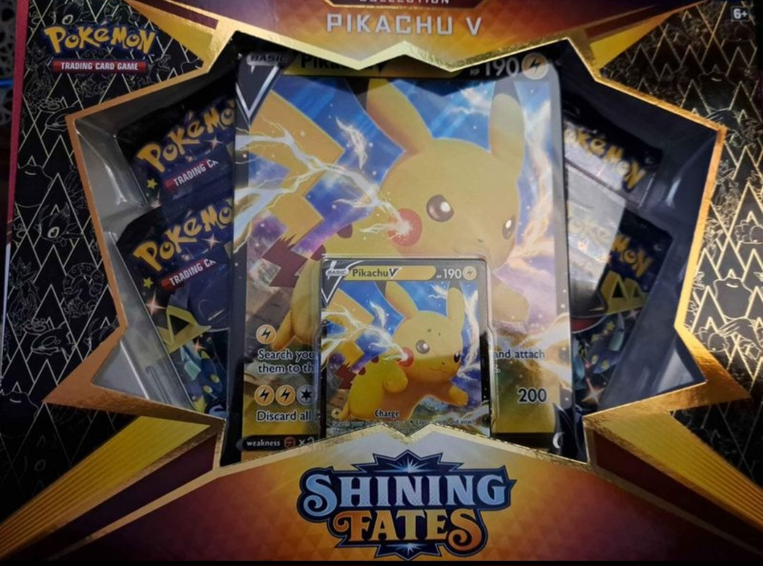Pikachu V Shining Fates tcg thumbnail