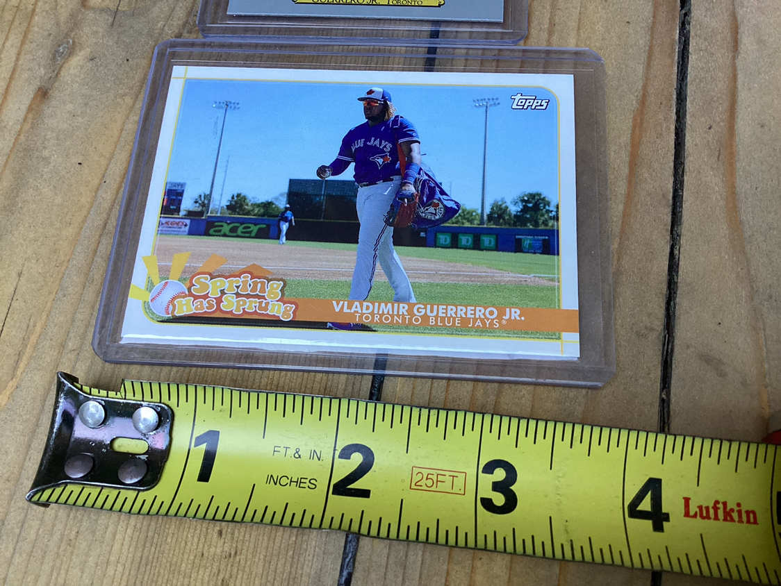 2 VLADIMIR GUERRERO JR. TOPPS trading cards ! image indicator(3)