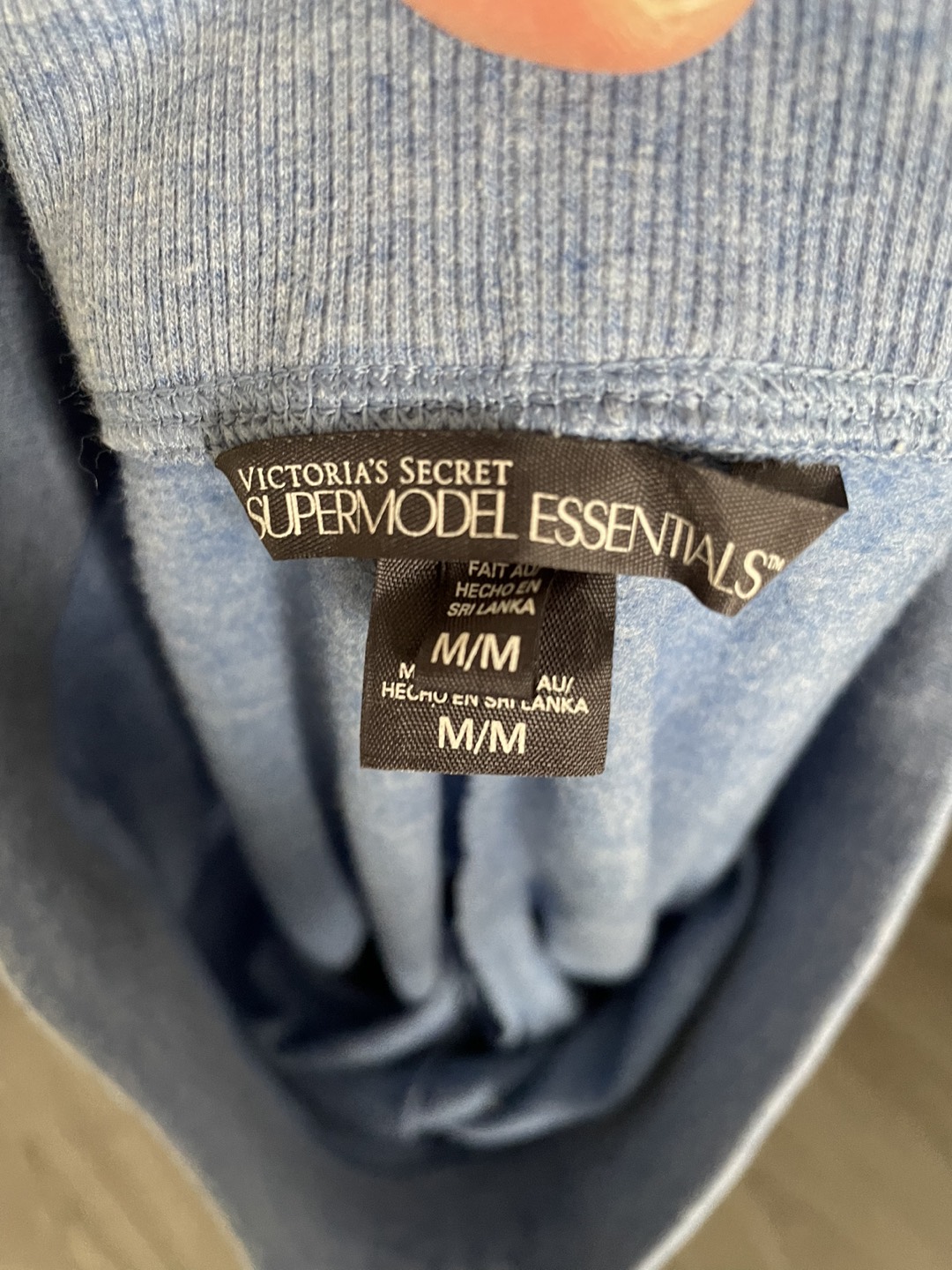 Victoria’s Secret pants size medium (new) - photo 4