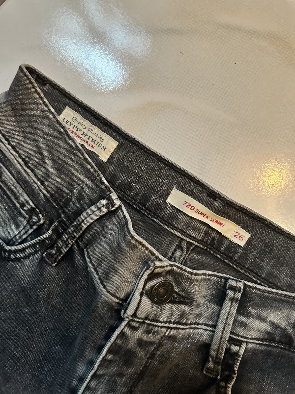 Levi’s 720 High-rise super skinny jeans image indicator(2)