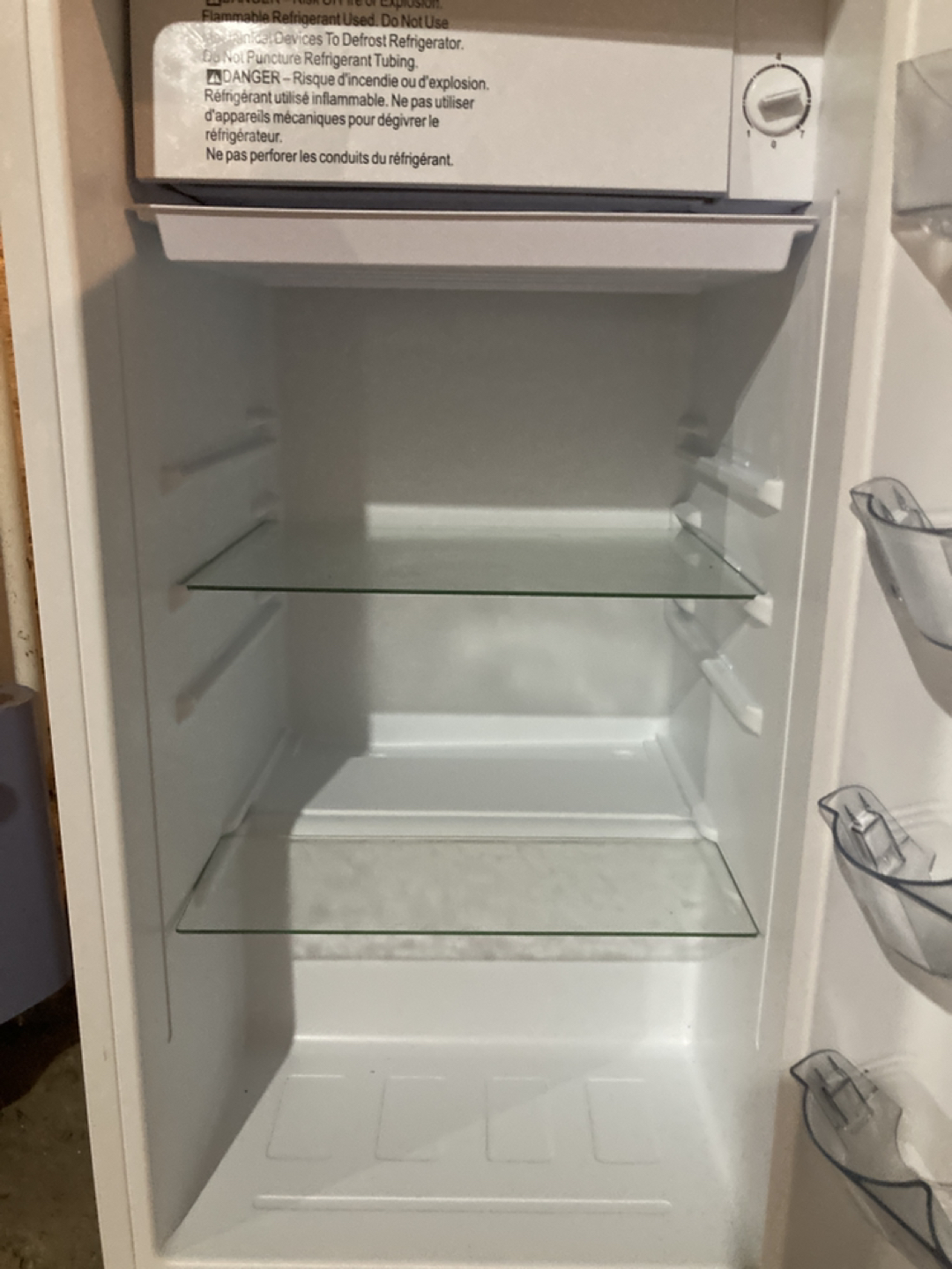 Mini Fridge in very good condition image indicator(2)
