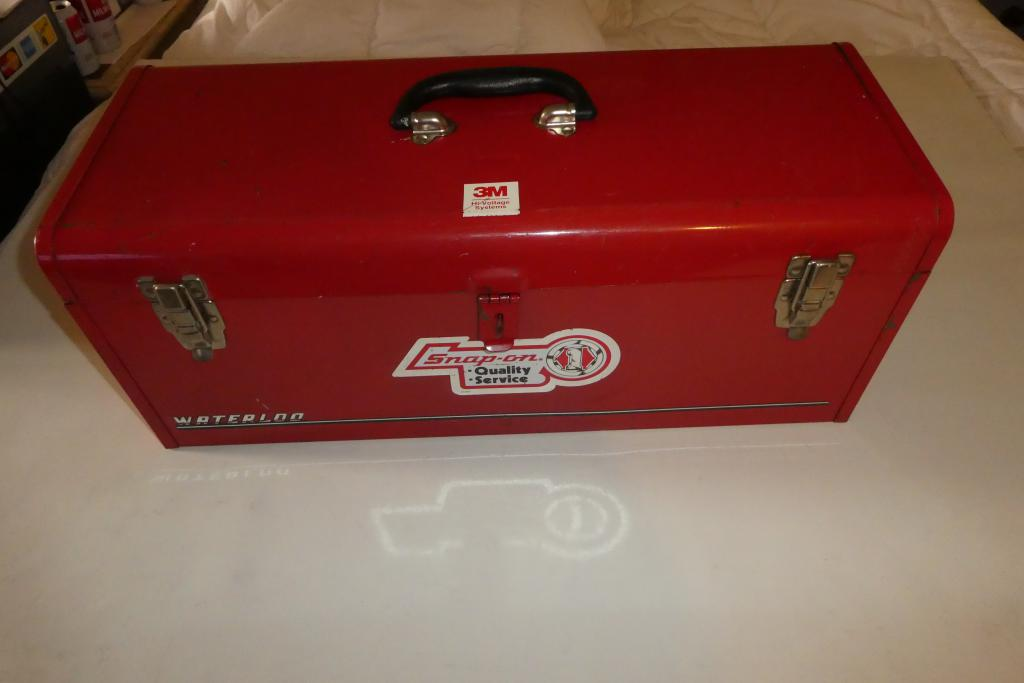 Standard tool box but bigger than most.