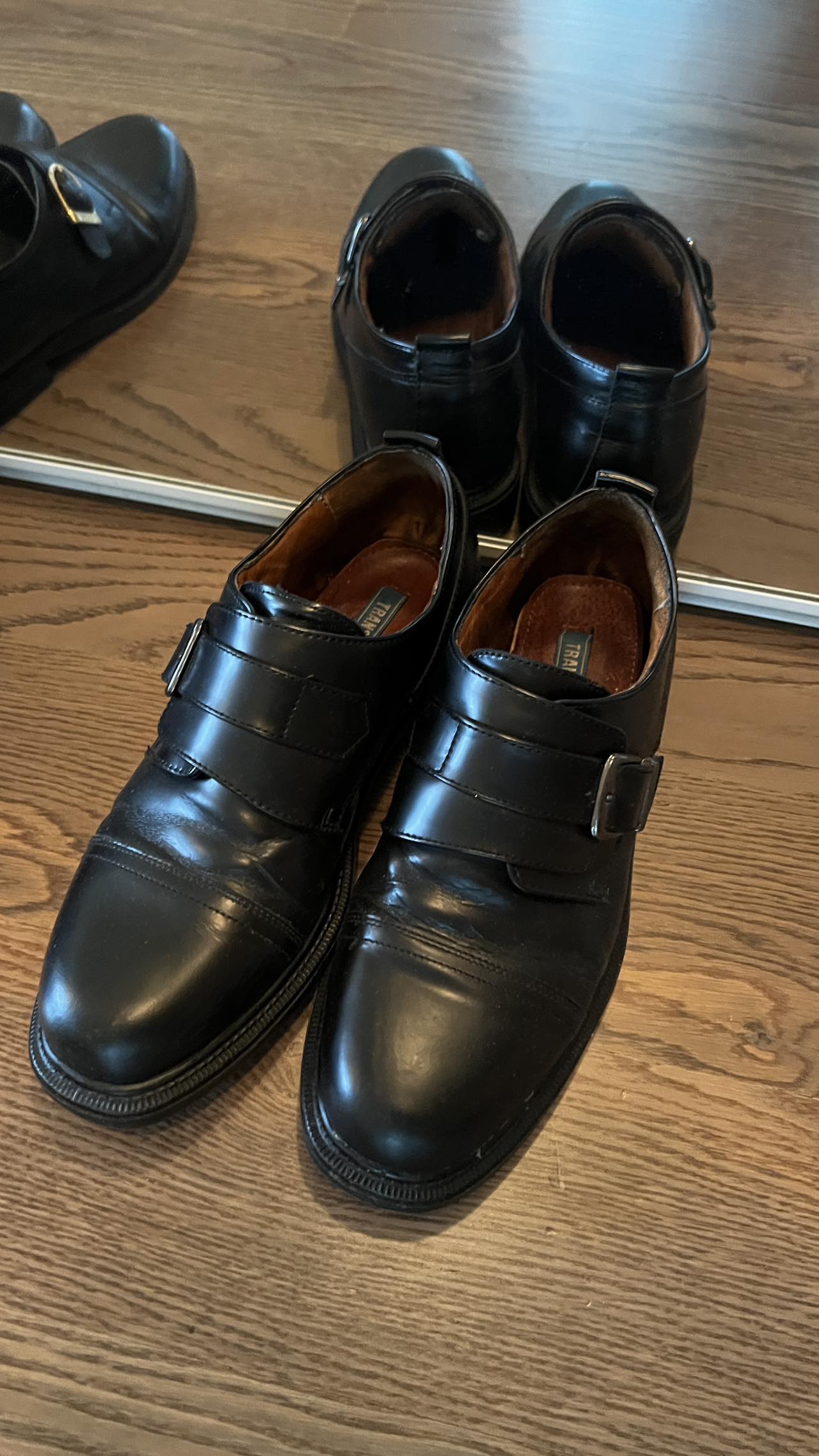 Size 10 Men’s Leather Shoes thumbnail
