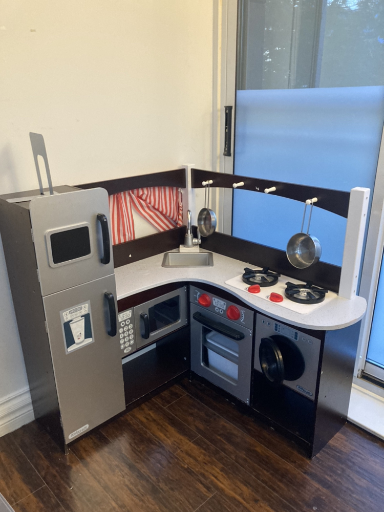 Kids play kitchen set
