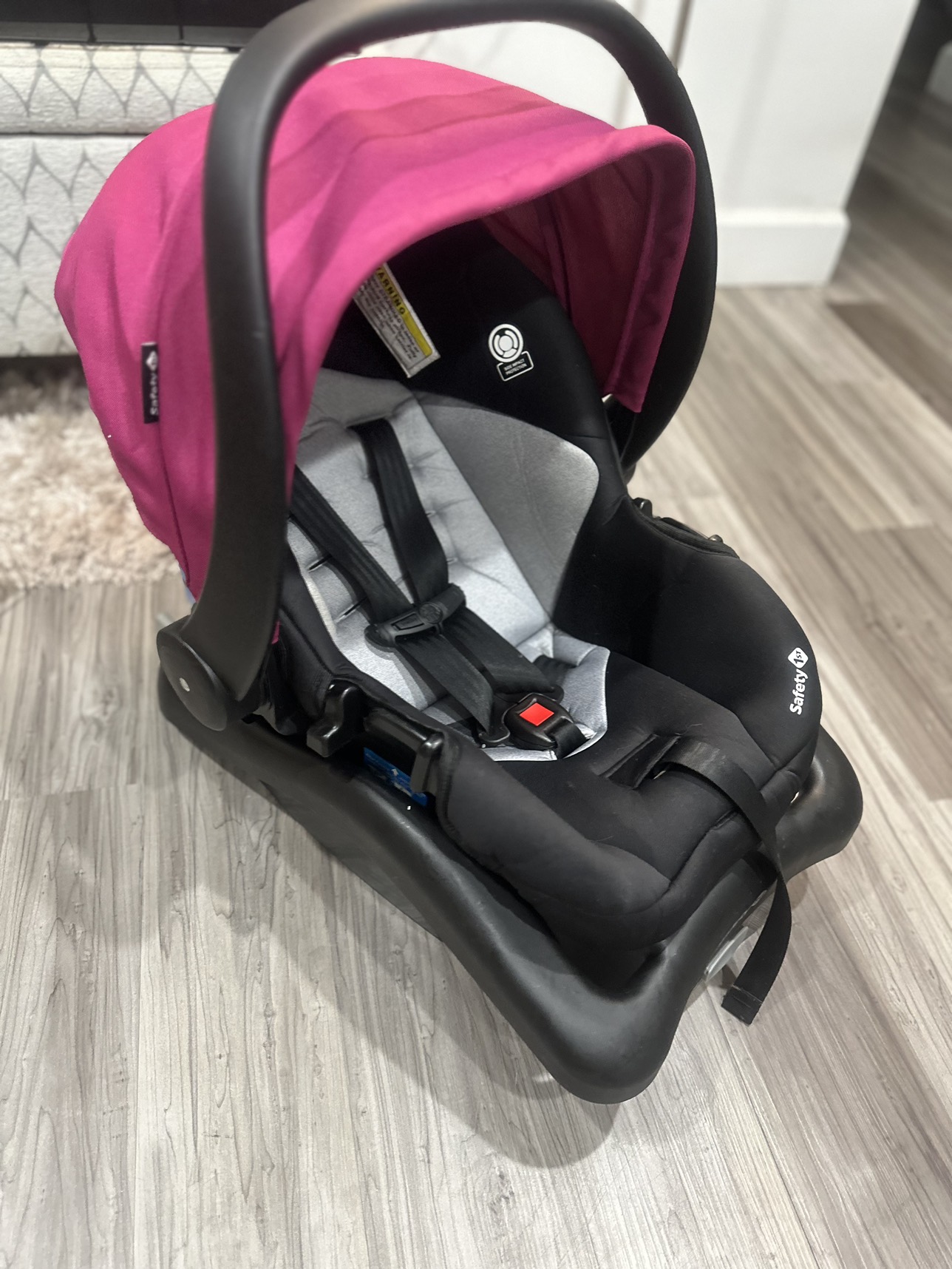 Safety First Infant Car seat - photo 4