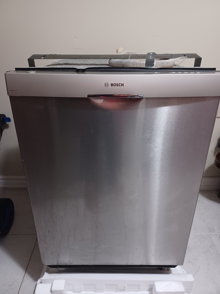Bosch Dishwasher for sale in Newmarket!