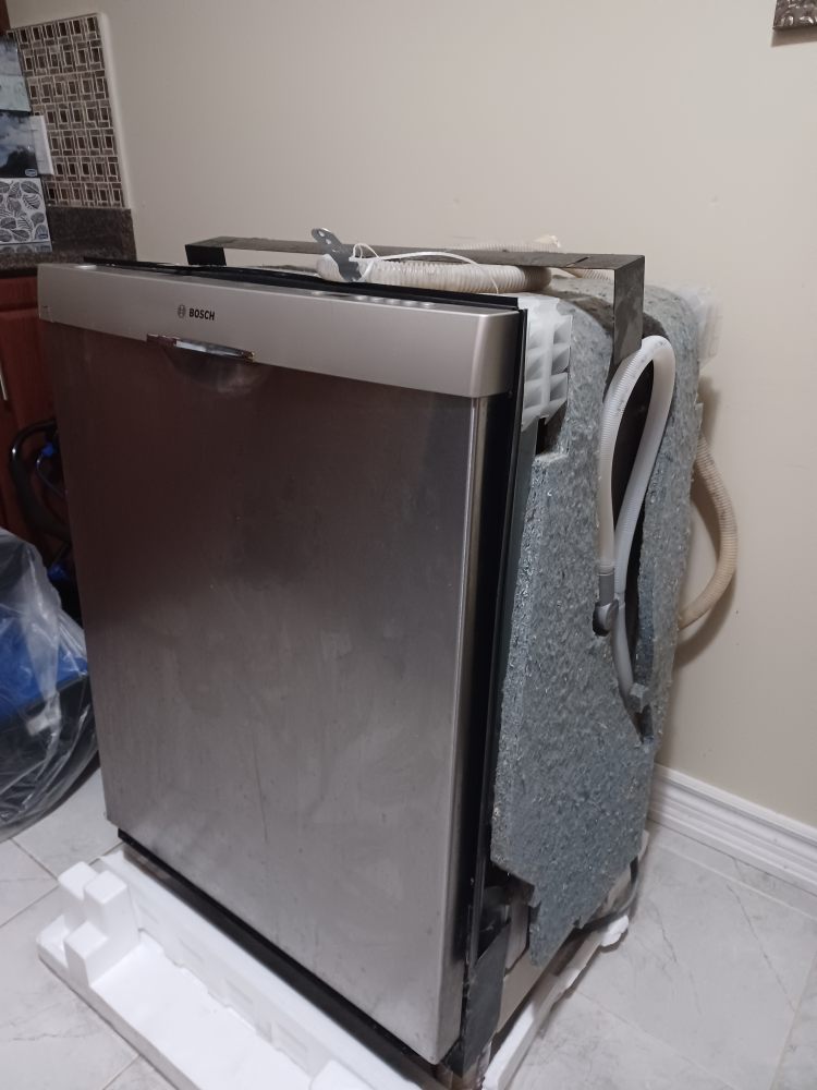 Bosch Dishwasher for sale in Newmarket! image indicator(3)