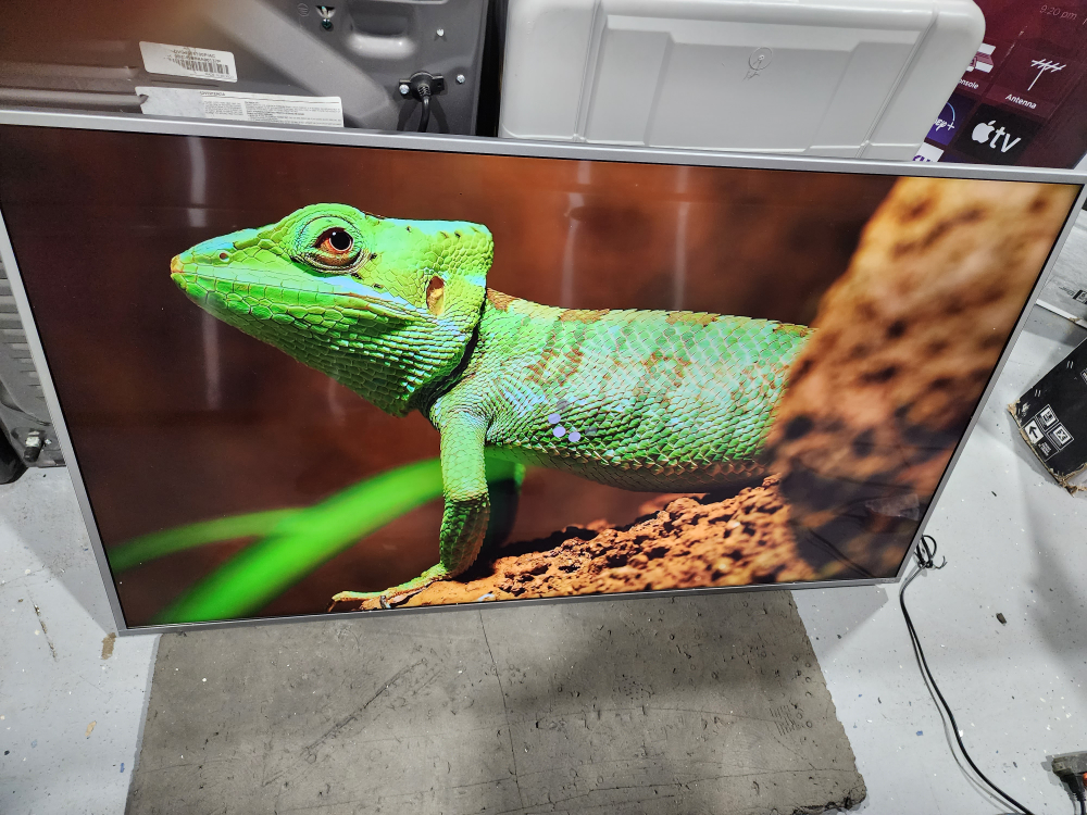 VIZIO 55" 4K SMART TV FOR $289.99 READ THE AD thumbnail