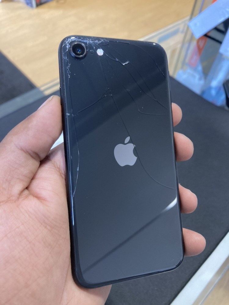 iPhone SE 2nd Gen 64GB | Unlocked - photo 5
