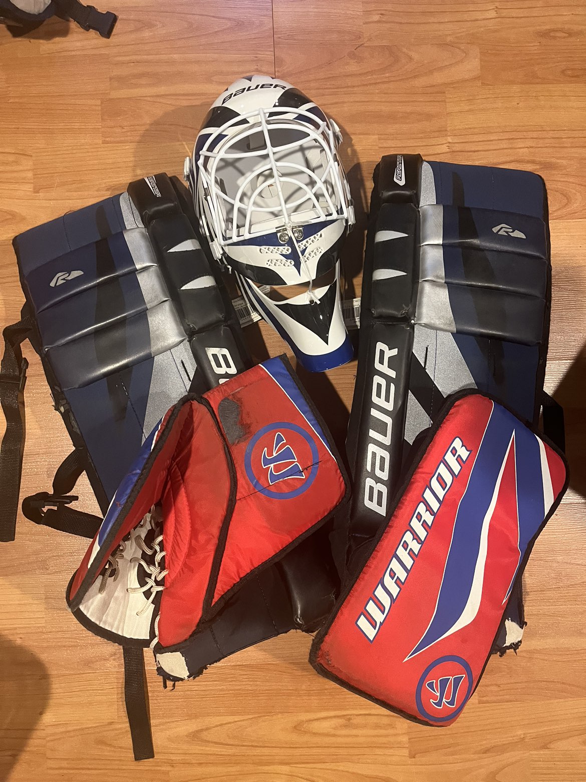 Street Hockey Goalie Pads/helmet - photo 3