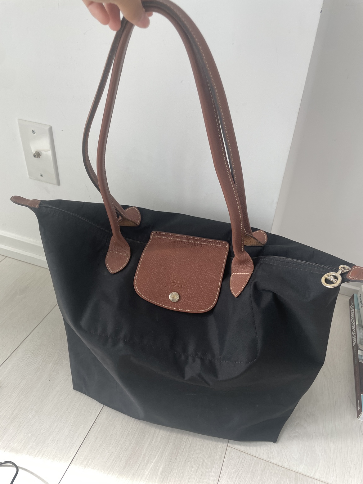 Black large Longchamp Le Pliage thumbnail