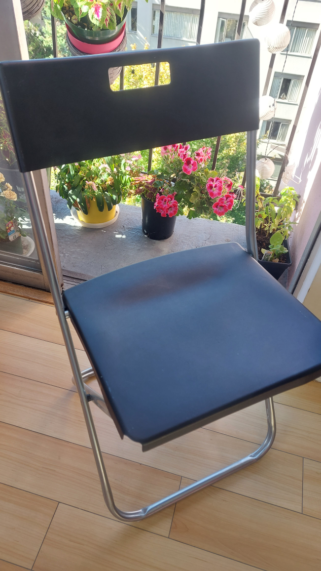 Folding chair