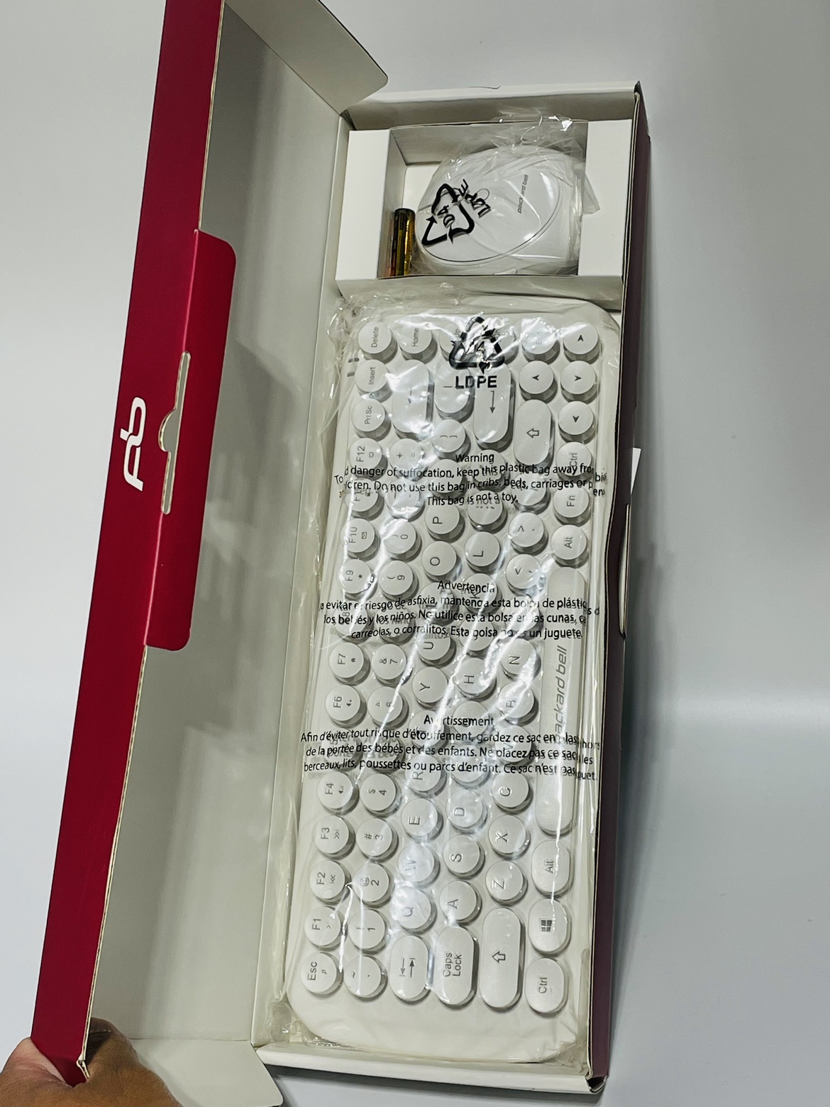 Packard Bell 2.4G Wireless Retro Style Mouse & Keyboard Combo - photo 5