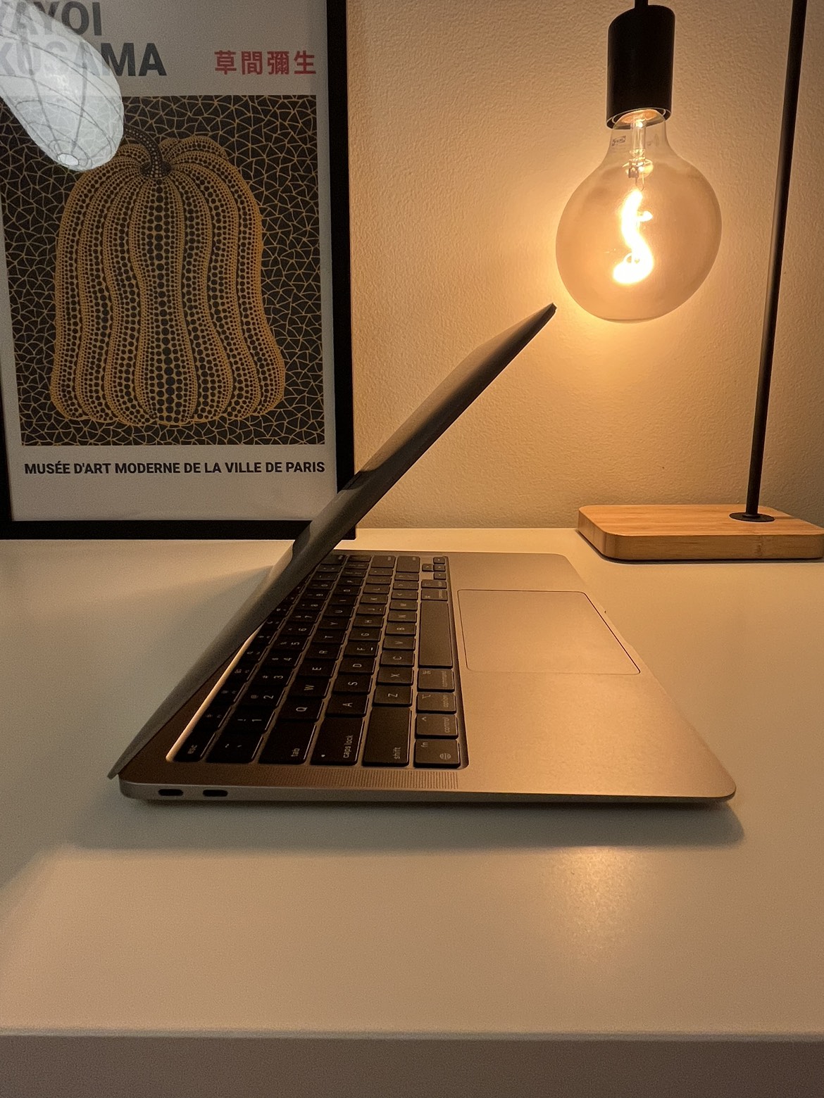 MacBook Air M1 (13-inch) Space Grey - photo 3