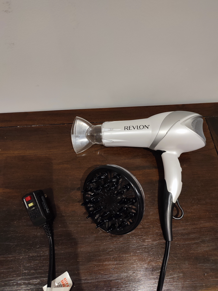 Revlon Hairdryer thumbnail