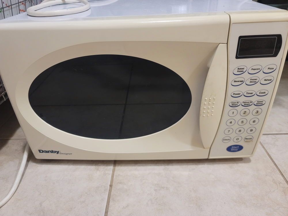 microwave - photo 2