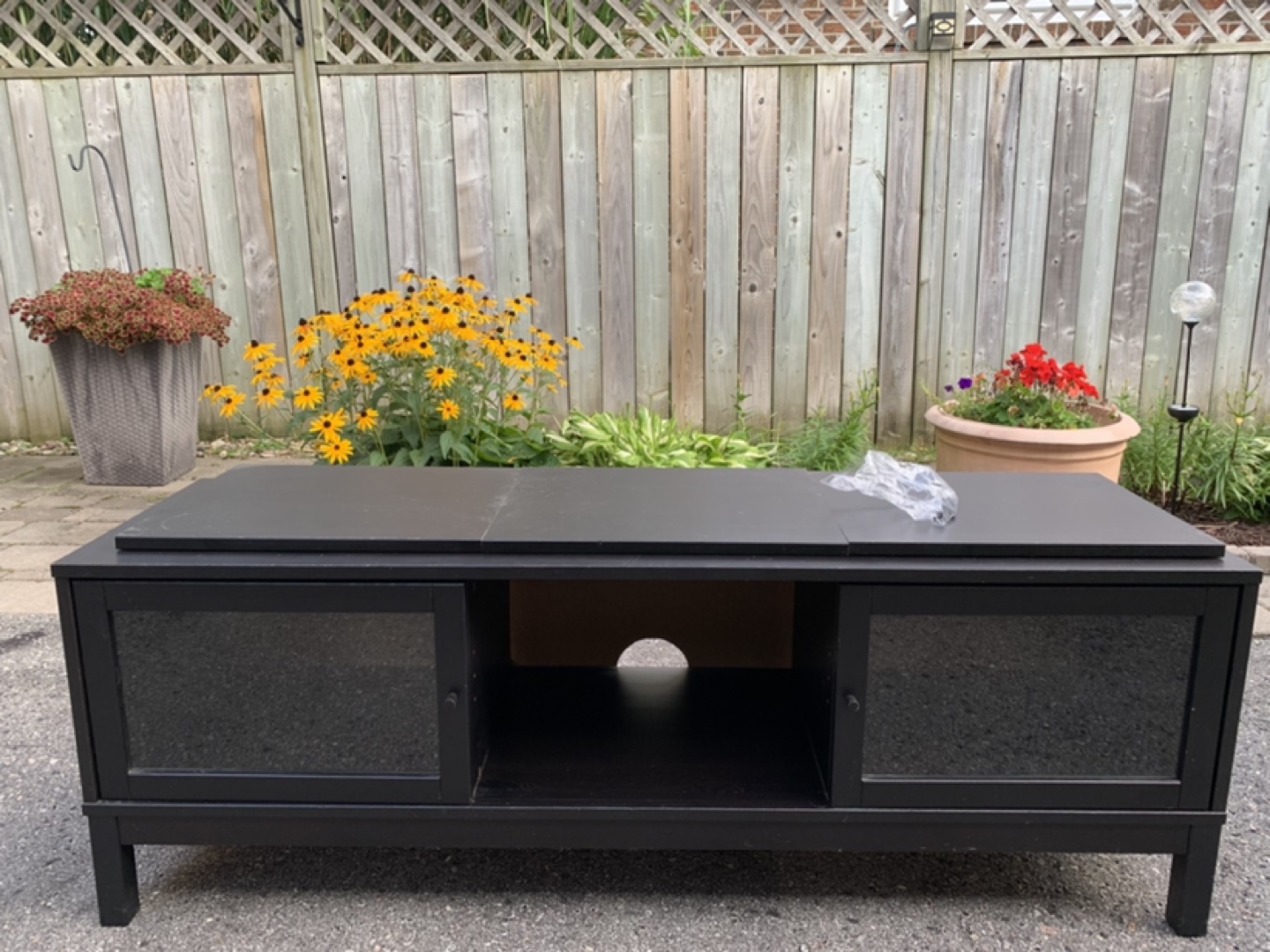 TV ENTERTAINMENT STAND thumbnail