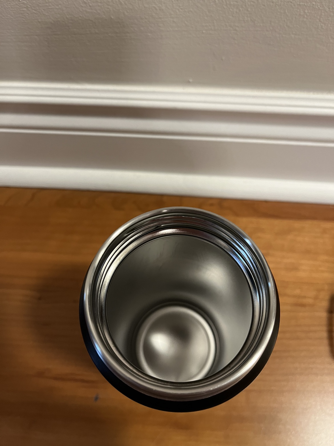 Yeti Rambler 26oz (769ml) Black with Chug Cap image indicator(3)