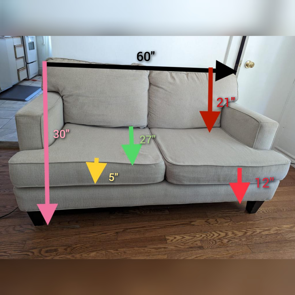 Leon's Loveseat sofa