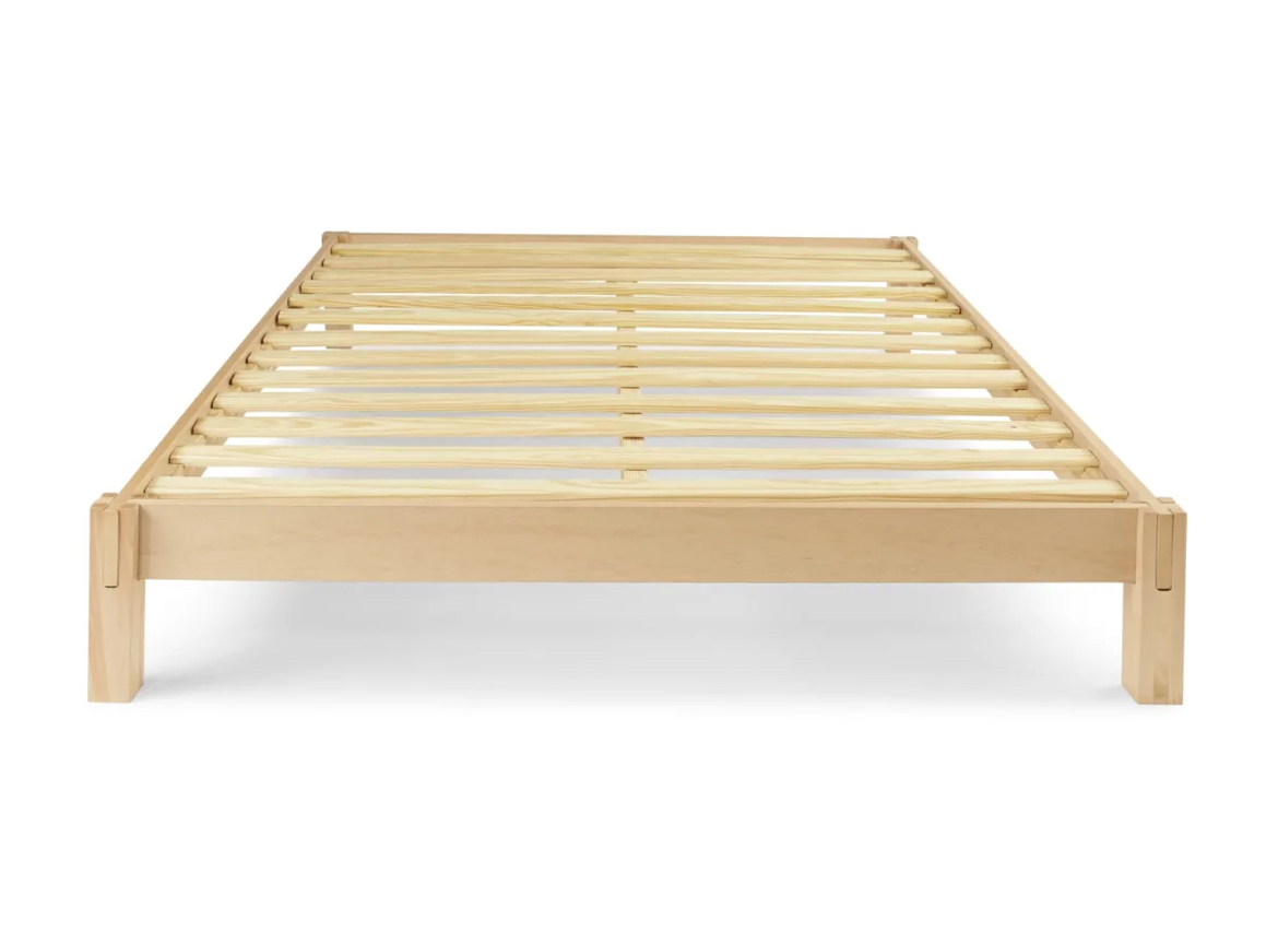 Wooden queen bed frame 💰