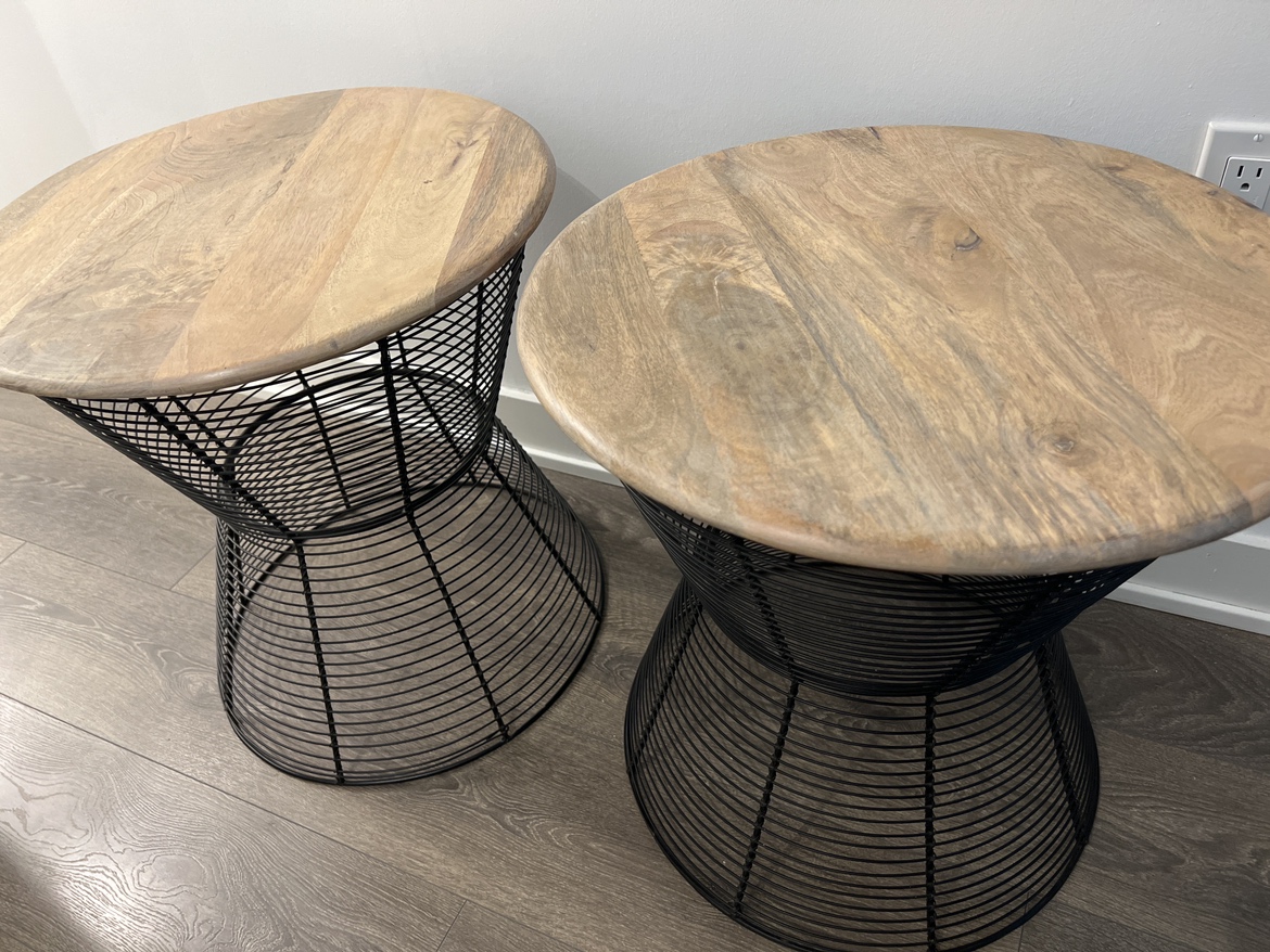 2 Side tables - wooden top on a wire mesh base - photo 2
