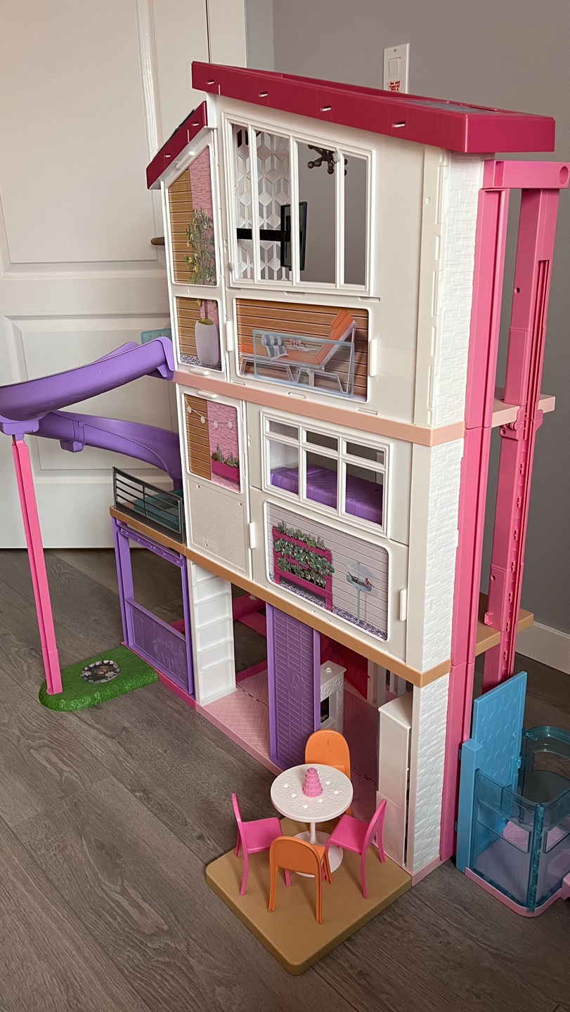 Barbie Dream house w/ Chelsea camper & more - photo 4