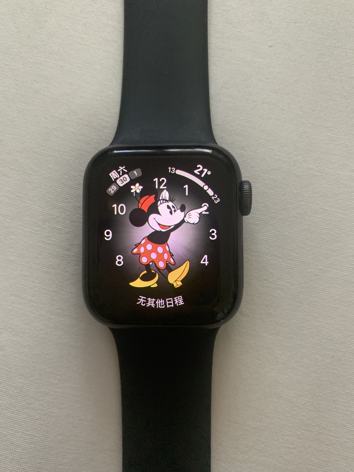 Apple Watch Series 4. 44m. $ 160