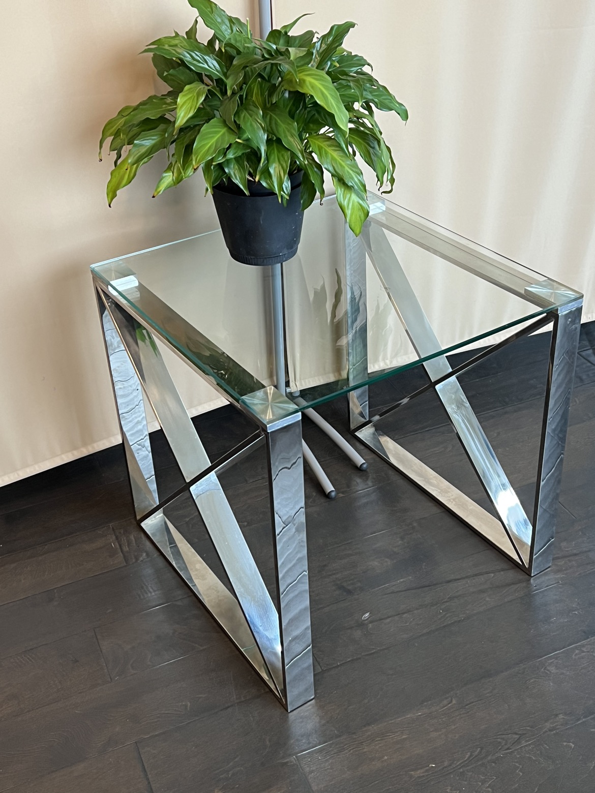 Glass End Table thumbnail