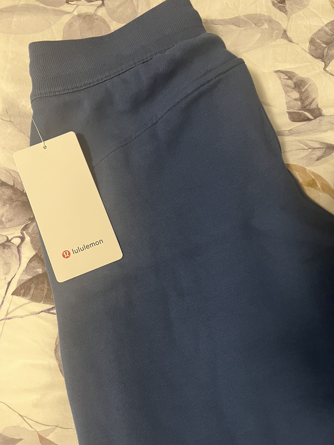 Lululemon scuba  wide leg sweatpants size 6 BRAND NEW WITH TAG - photo 4
