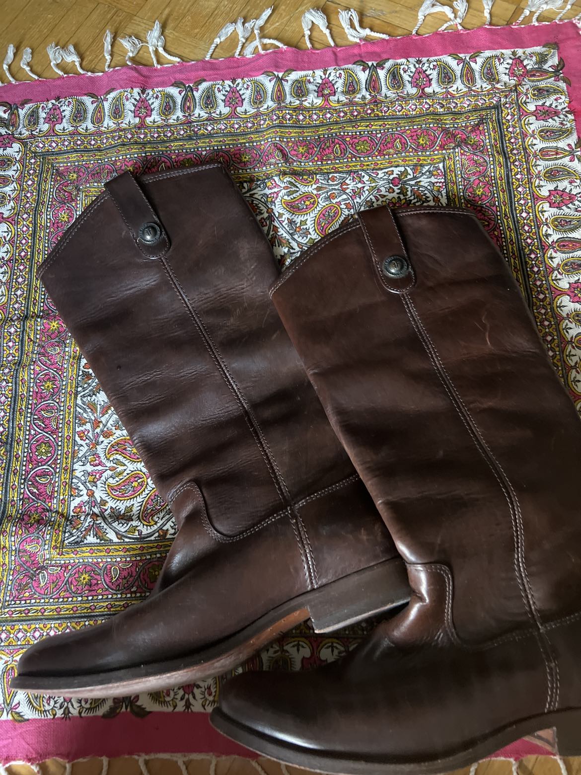 FRYE women boots size 7