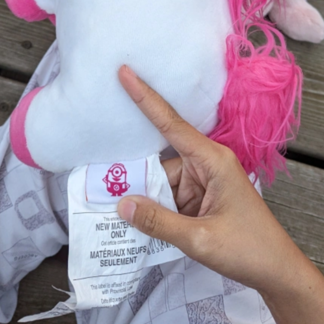 3 Disneyland Stuffed Toys (Despicable Me, Piglet and Pink dog) - photo 3