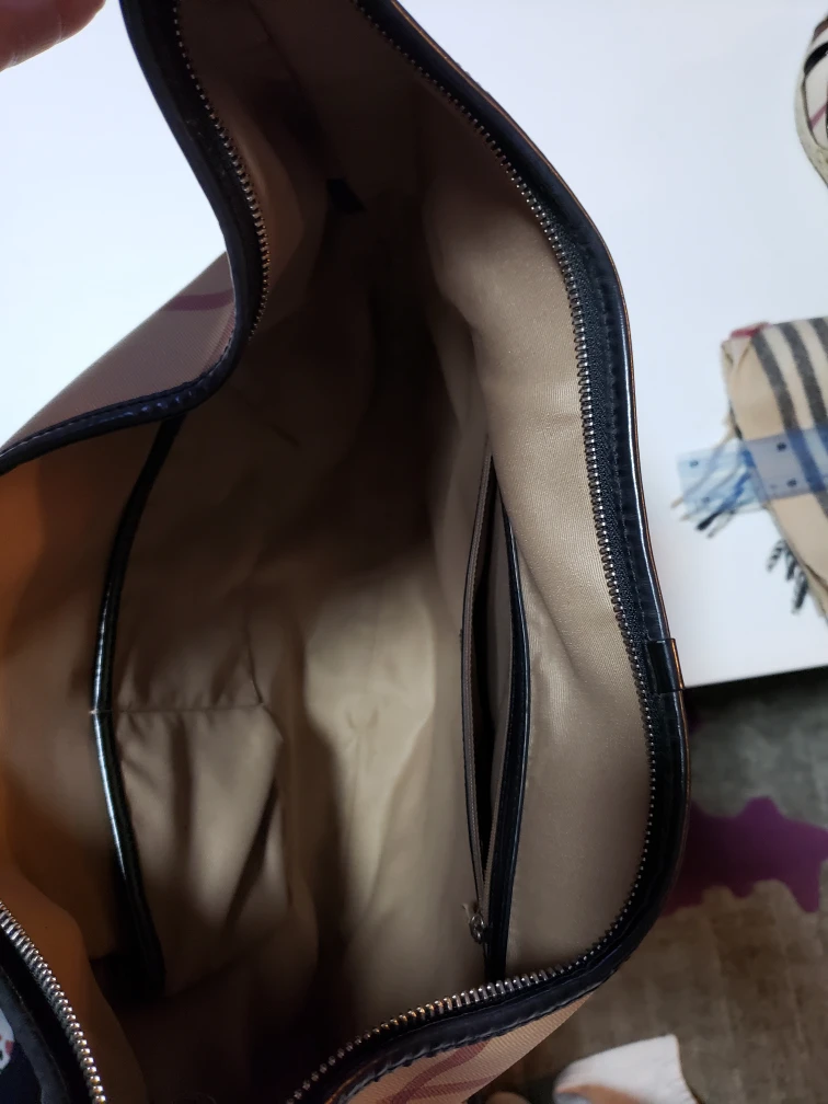 Burberry handbag image indicator(6)