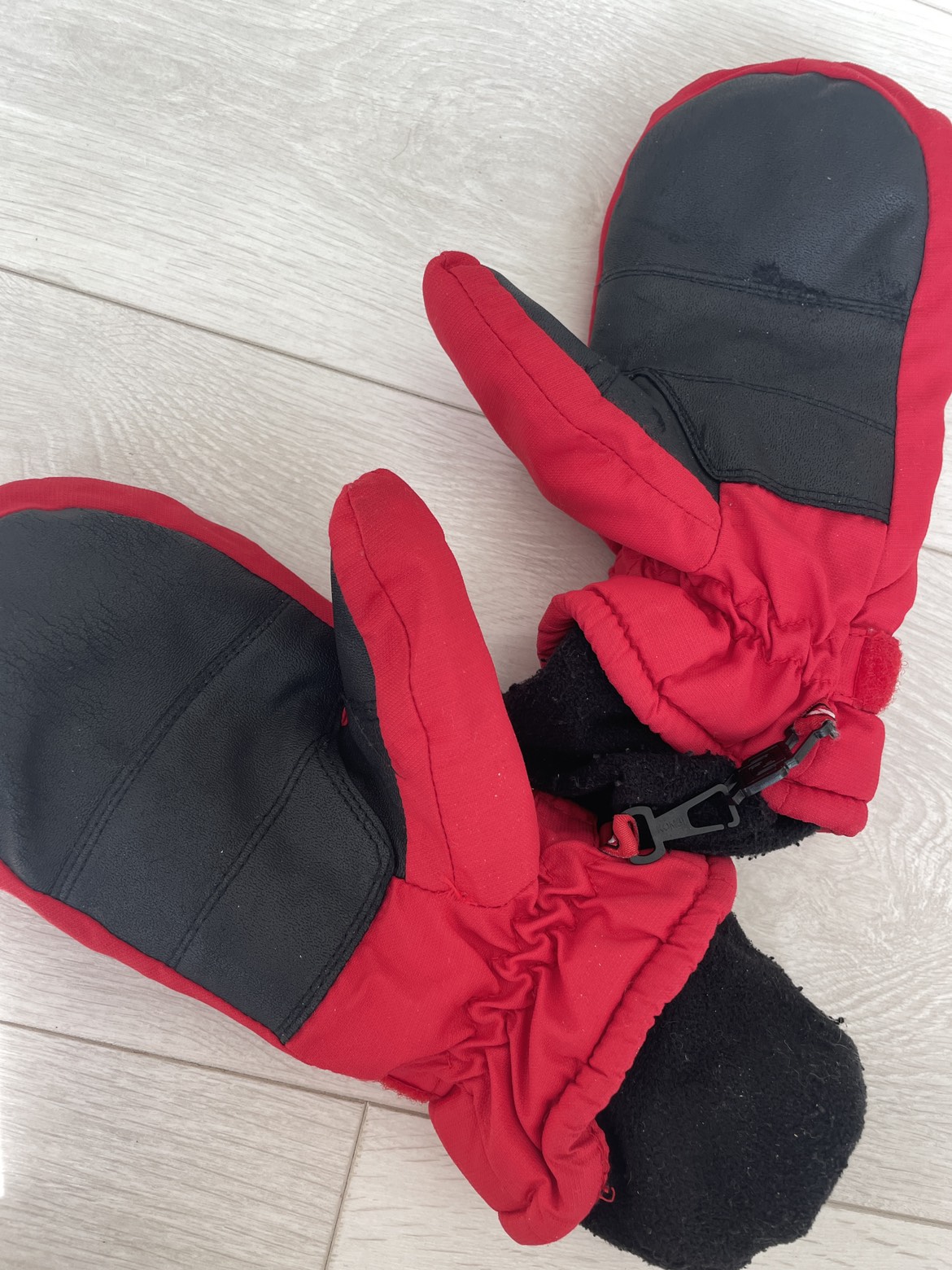 Kombi winter mittens thumbnail