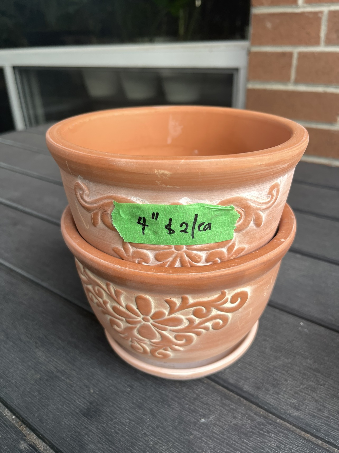 Terracota pots image indicator(3)