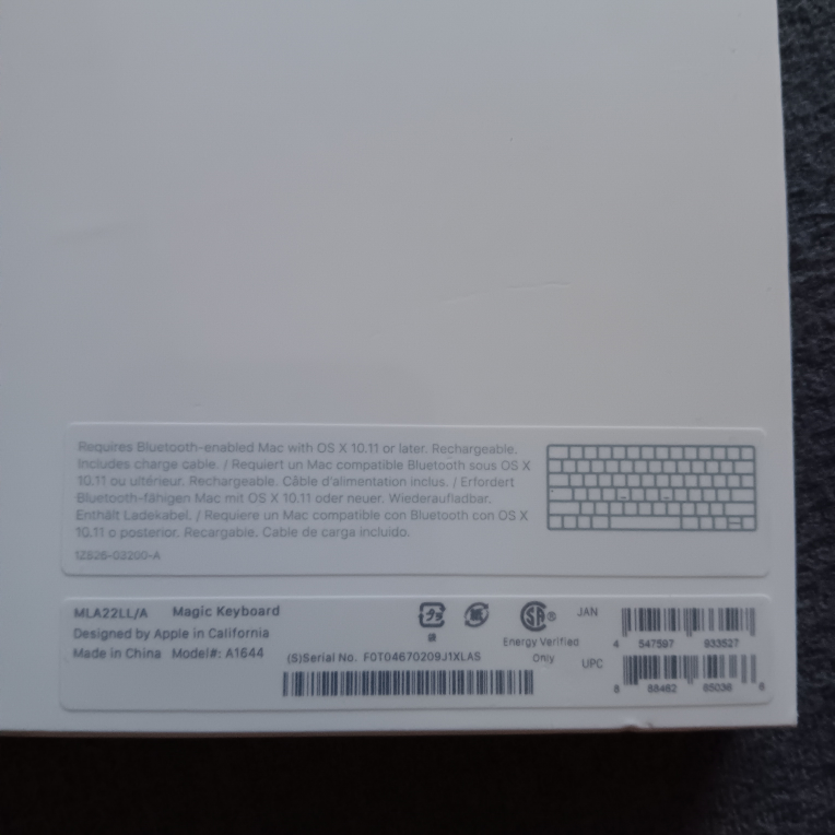 Apple Magic Keyboard (2nd Generation) image indicator(3)