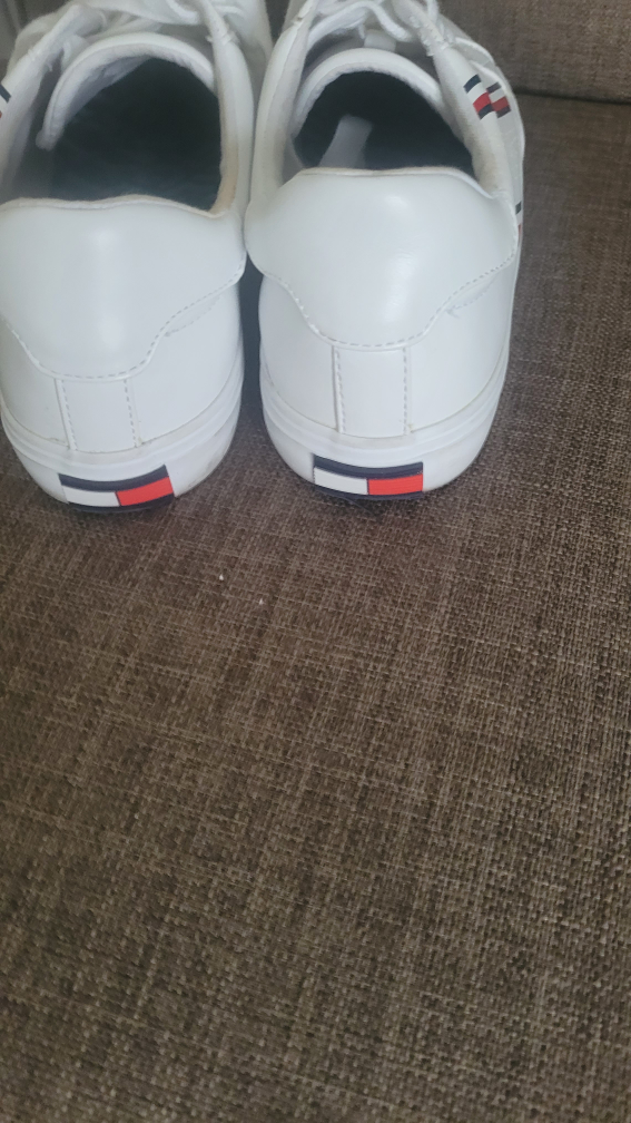 Tommy sneakers image indicator(3)