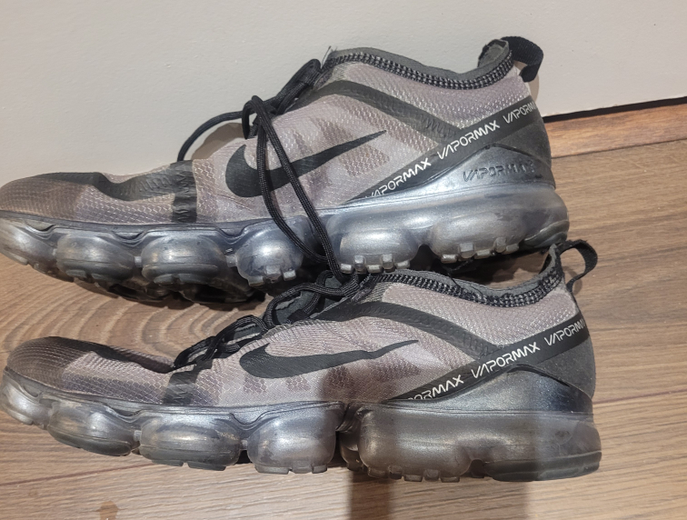 10.5 Mens Nike VaporMax