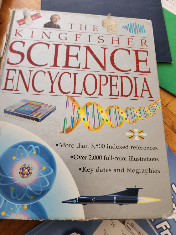 The Kingfisher Science Encyclopedia image indicator(2)