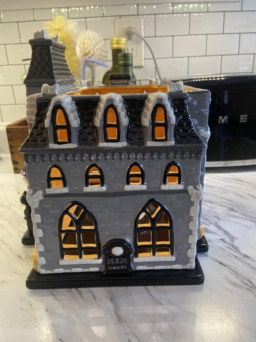 Bath and Bodyworks 2016 Halloween Haunted House 3 Wick Luminary - photo 5