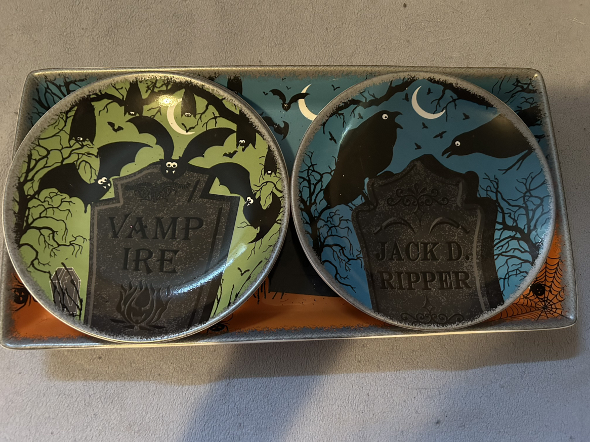 5 piece Halloween dish set - photo 2