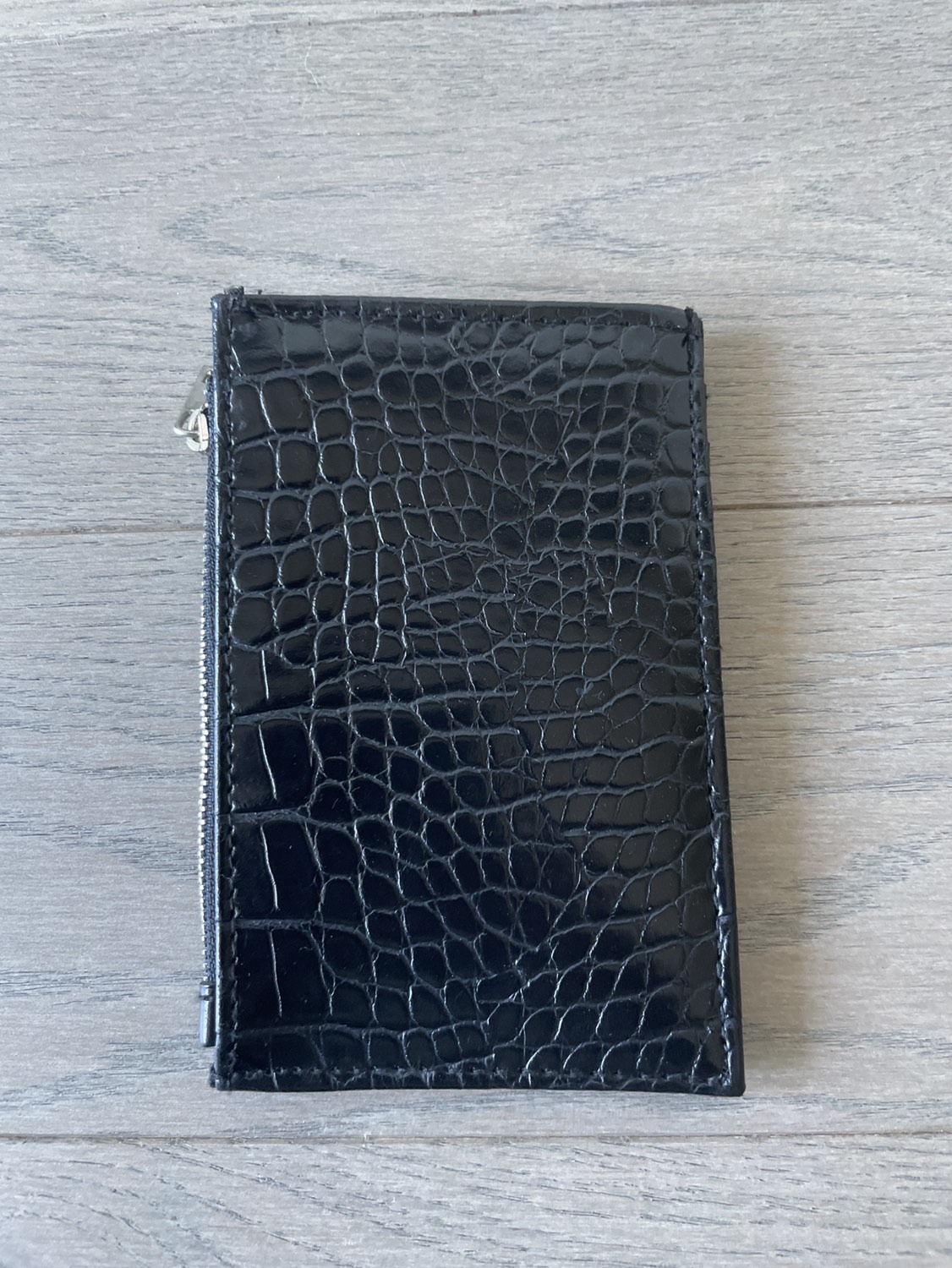 Black crocodile wallet image indicator(2)