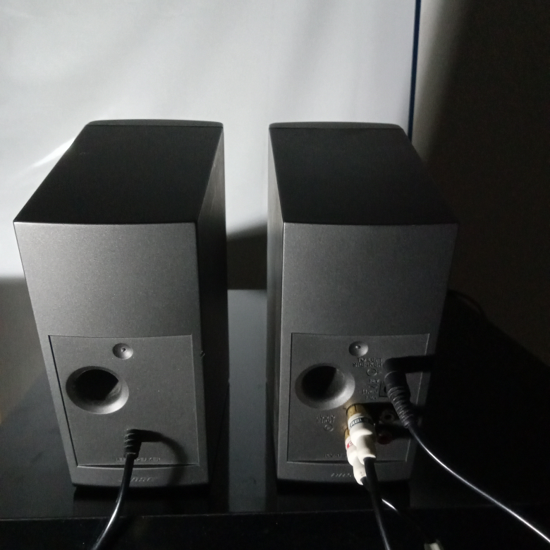Bose multimedia speakers - photo 2