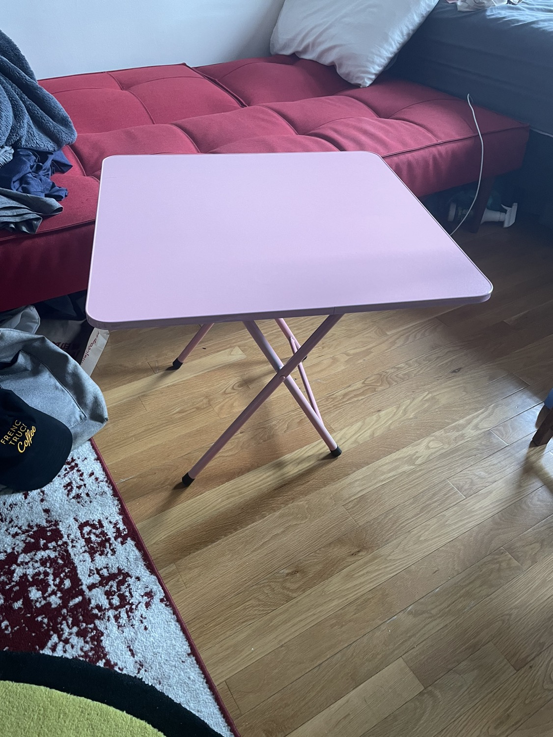 Foldable table