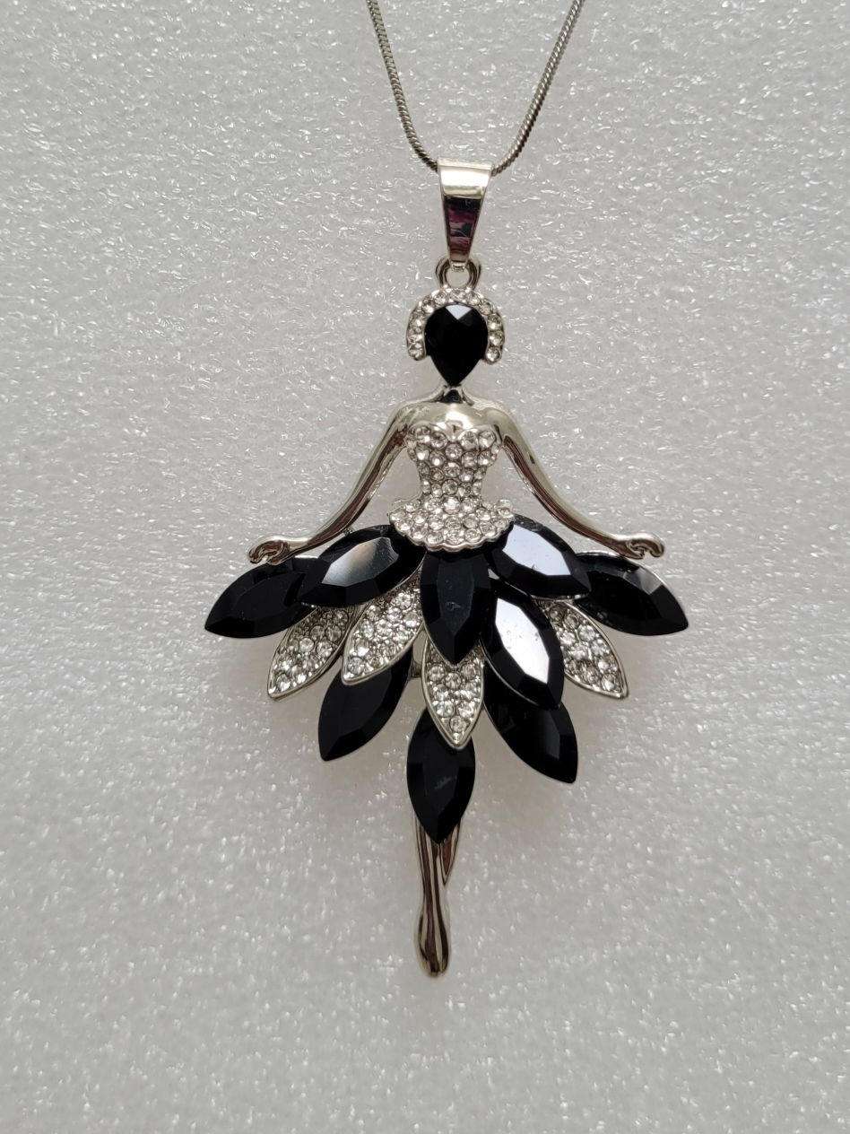 ballerina pandent with the chain
