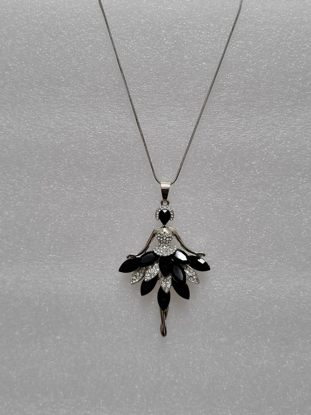 ballerina pandent with the chain - photo 2